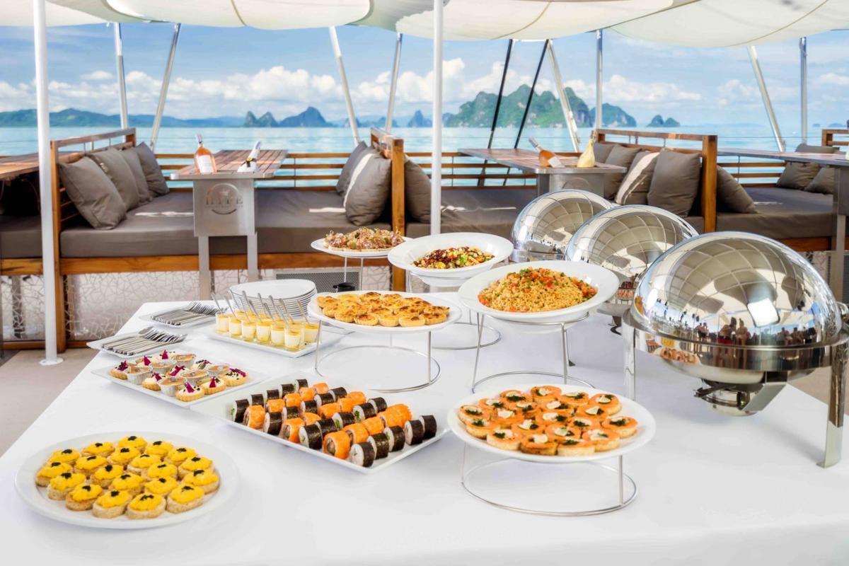 Party Catamaran 80ft