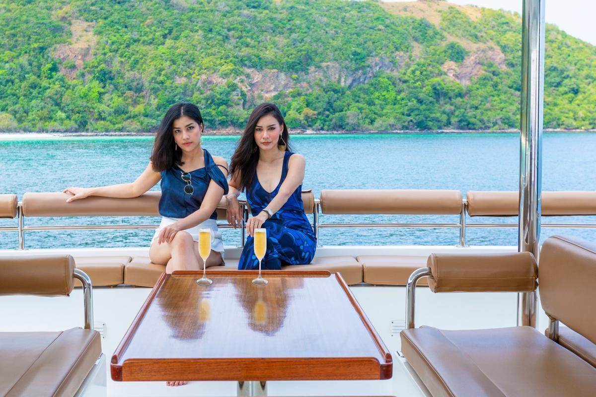 Power Catamaran 46ft