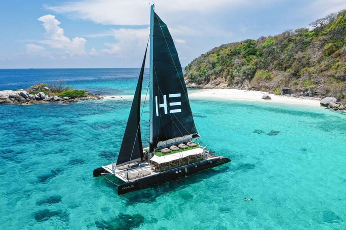 Party Catamaran 80ft