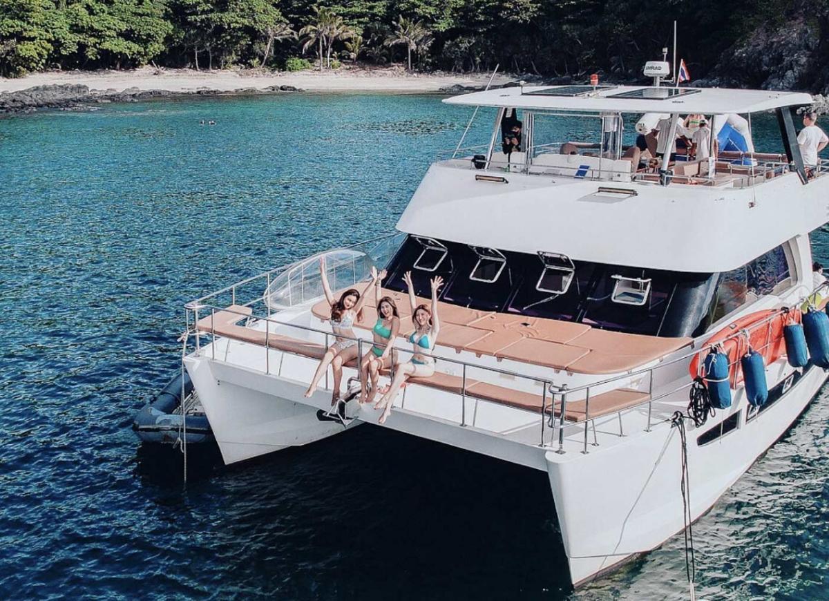 Power Catamaran 46ft