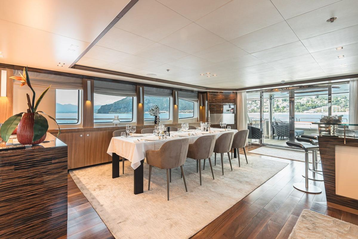 150ft Astondoa Yacht