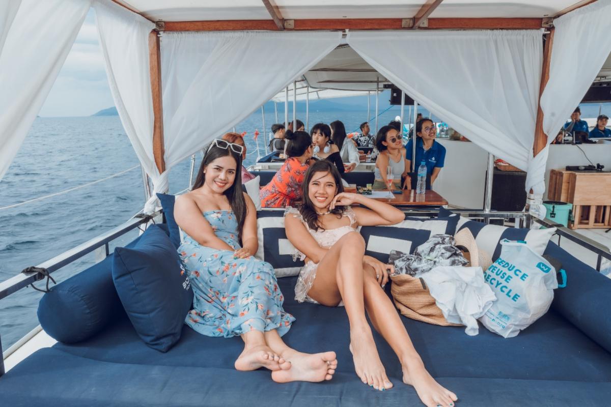 Party Catamaran 75ft