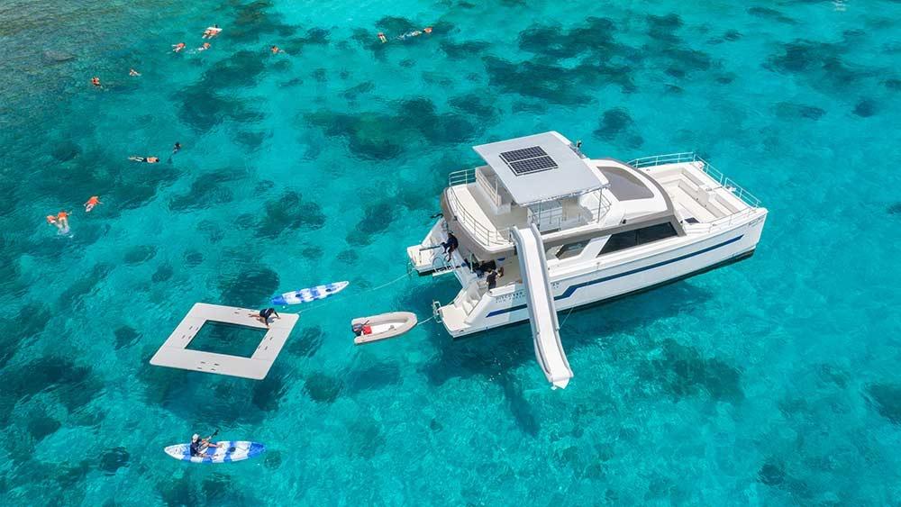 Power Catamaran 53ft