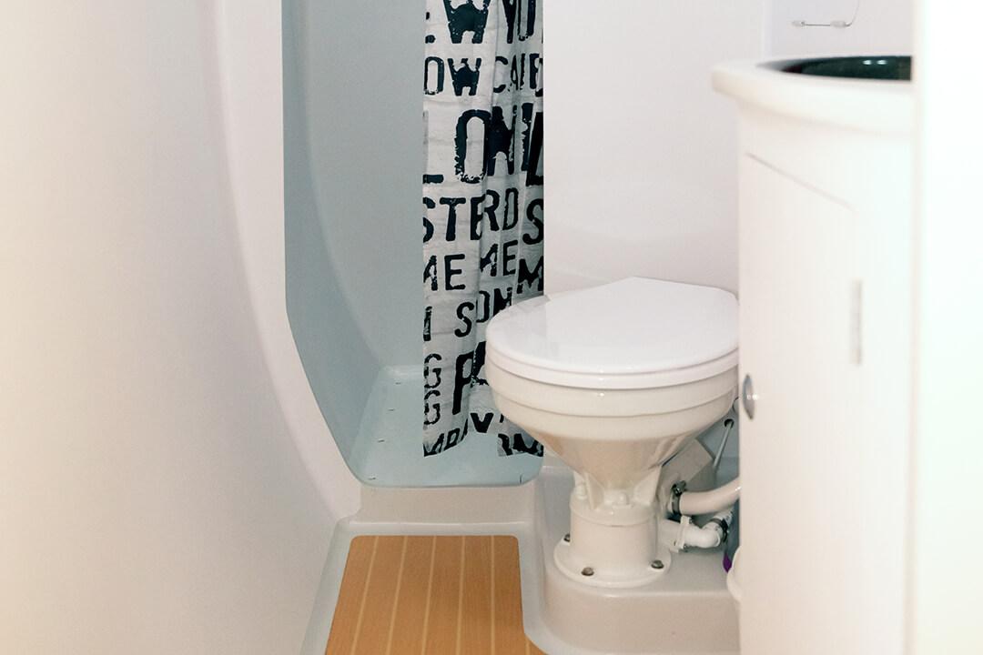 Power Catamaran 36ft