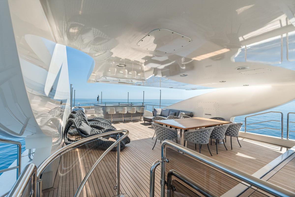 150ft Astondoa Yacht