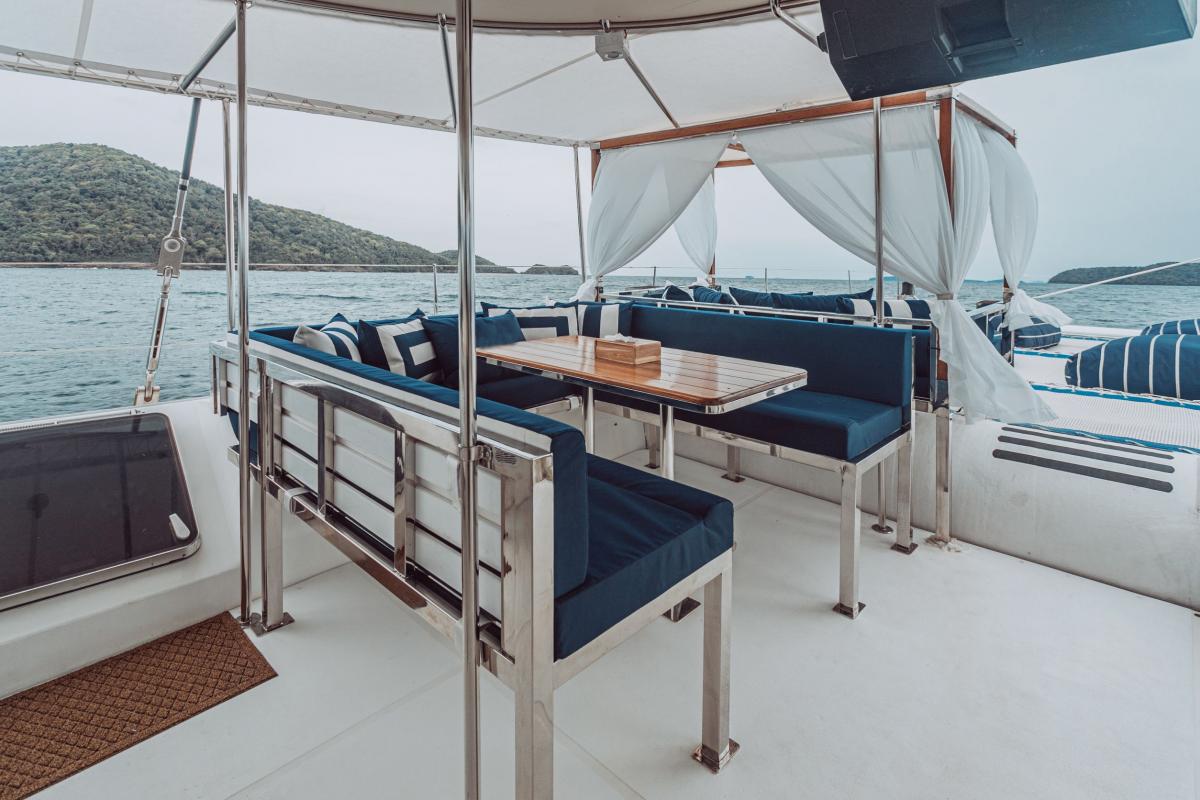 Party Catamaran 75ft