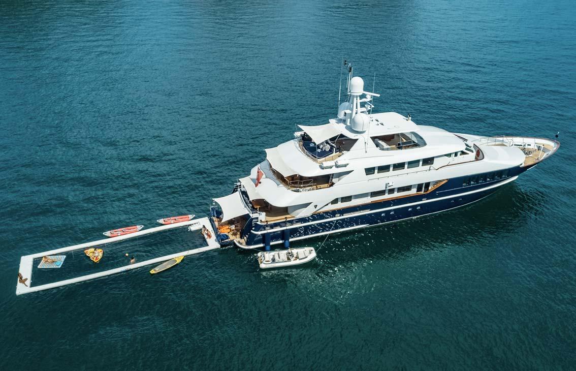 Heesen 129ft
