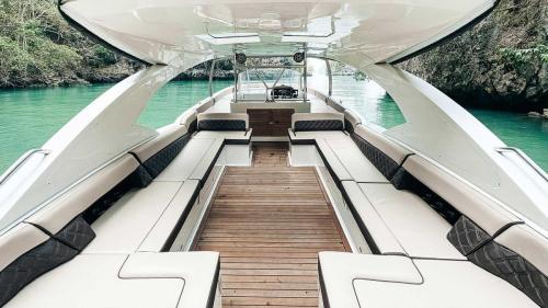 Luxury Sport Cruiser 42ft
