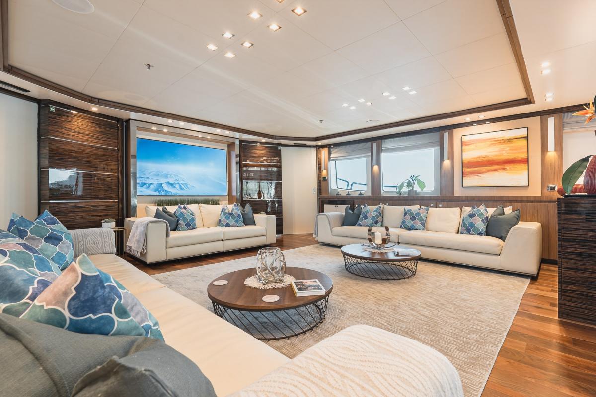 150ft Astondoa Yacht