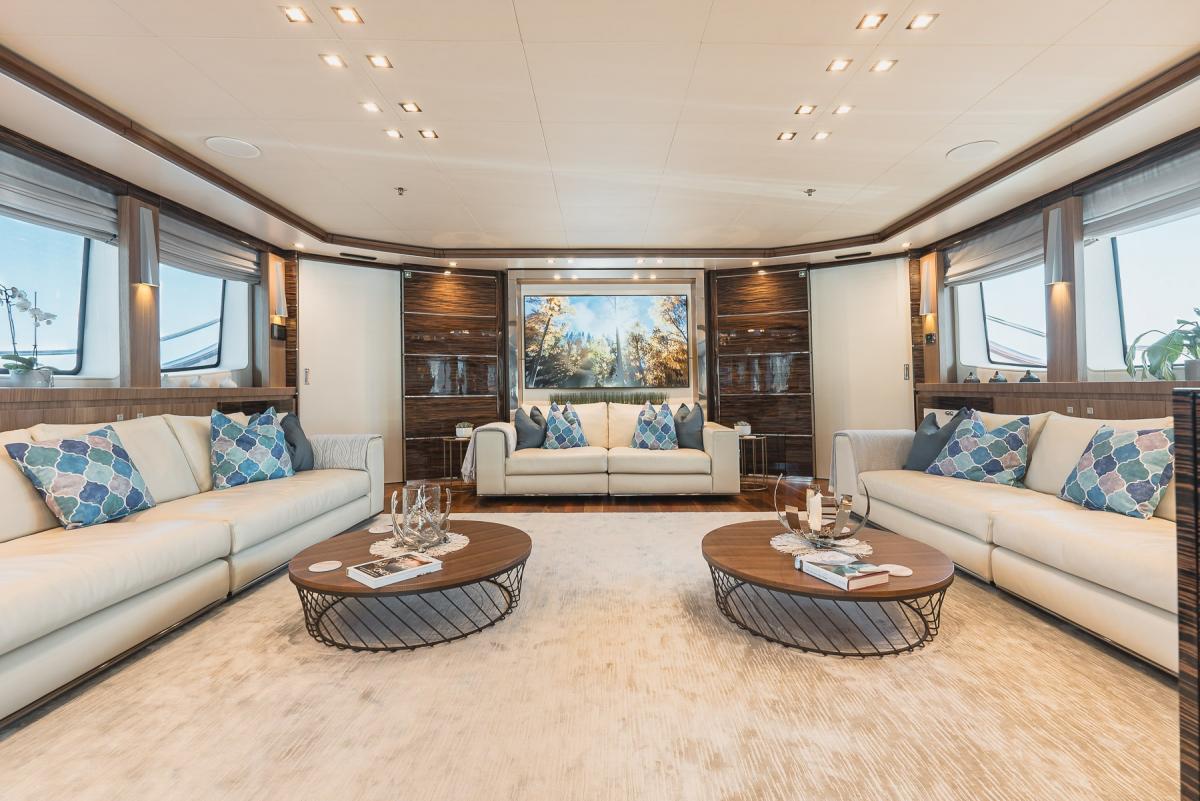 150ft Astondoa Yacht