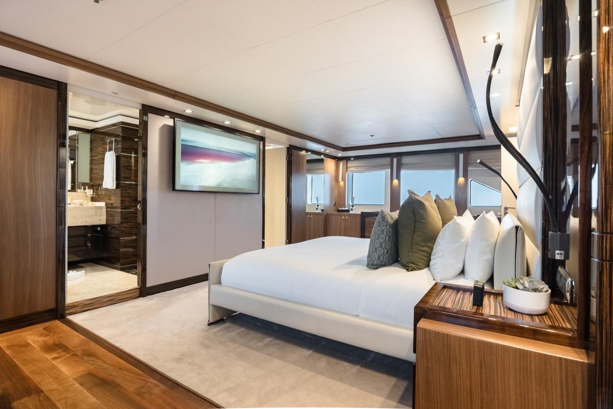 150ft Astondoa Yacht