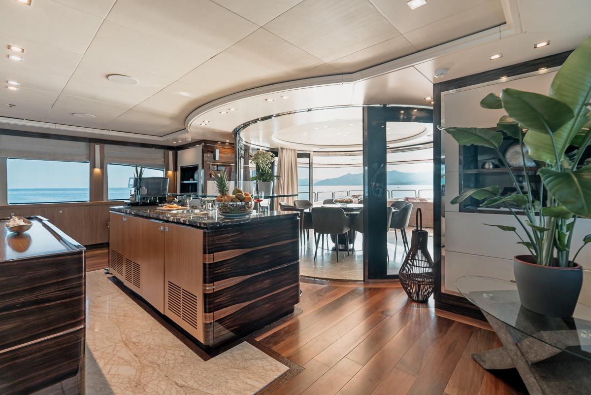 150ft Astondoa Yacht